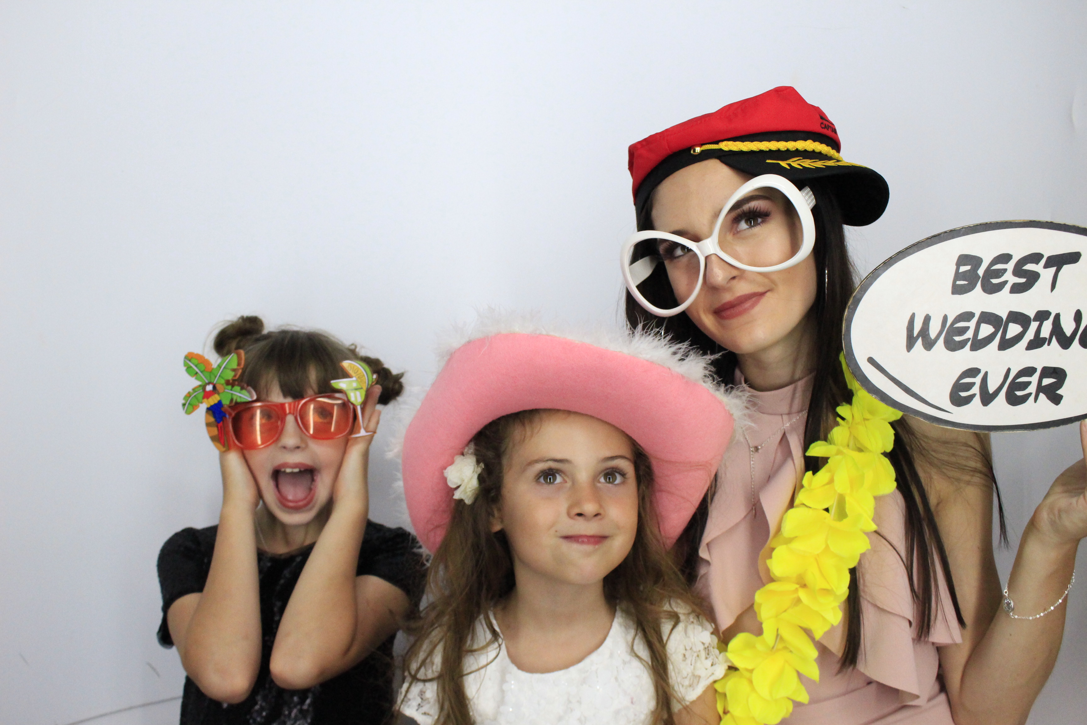 Matthew and Bethany’s Wedding | View more photos from the event at gallery.myphotoboothexperience.co.uk/u/MyPhotoBoothExperienceLtd/Matthew-and-Bethany’s-Wedding
